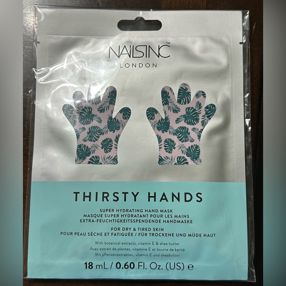*NEW IN SEALED PACKAGE* NailsInc London Thirsty Hands Set 2 In Package 0.60 Oz